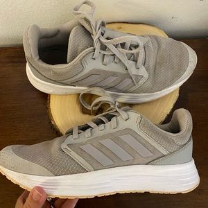 3/10$ adidas Womens Galaxy 5 Running Sneakers Shoes - Grey - size 7.5 women’s